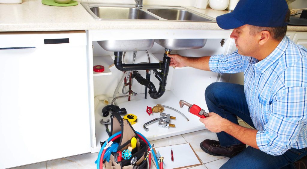 Are Emergency Plumbing Services Available on Holidays and Weekends