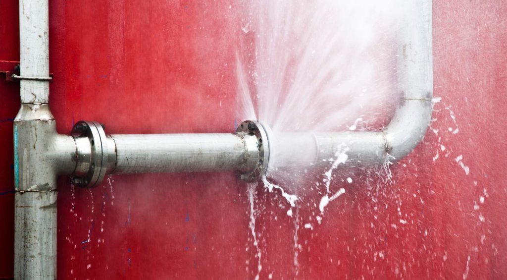 Are Emergency Plumbing Services Available on Holidays and Weekends