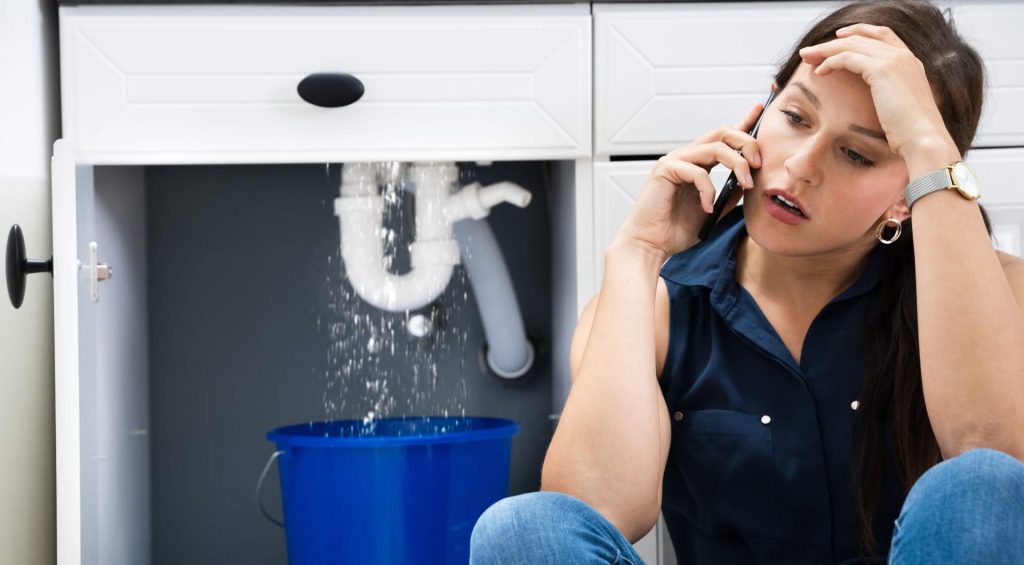 Are Emergency Plumbing Services Available on Holidays and Weekends